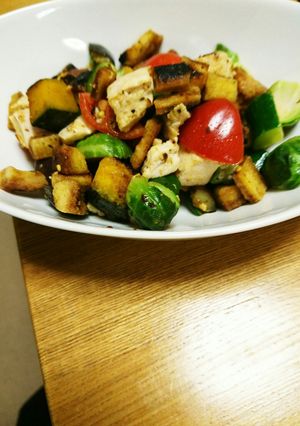 ごろっと野菜と鶏胸肉のパンサラダ-レシピのメイン写真