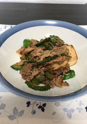 厚揚げと豚肉とゴーヤとししとうの炒め物-レシピのメイン写真
