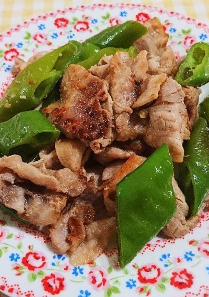 豚肉と万願寺唐辛子のペペロンチーノ風炒め-レシピのメイン写真