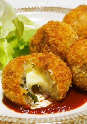 バジルコロッケ♪チーズがとろける!♪-レシピのメイン写真