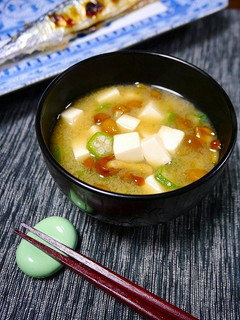 簡単!なめことオクラのお味噌汁-レシピのメイン写真