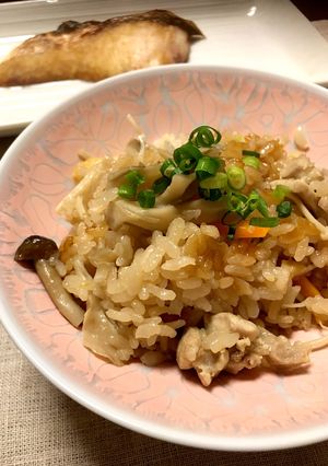 飽きのこない味♡基本の炊き込みご飯-レシピのメイン写真