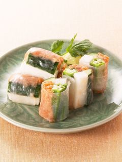 サーモンたたきのネバネバ生春巻き-レシピのメイン写真