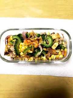 ゴーヤとコーンの炒め物カレー風味-レシピのメイン写真