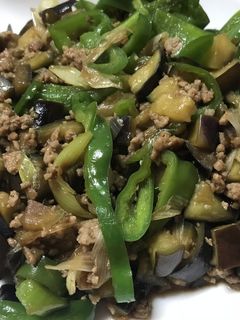茄子とひき肉とピーマンの甘辛炒め-レシピのメイン写真