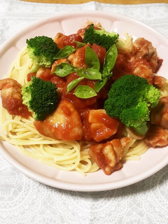 鶏肉とブロッコリーのトマトソースパスタ♡-レシピのメイン写真