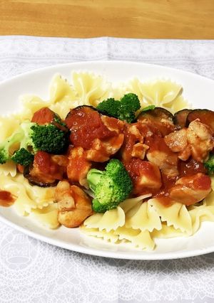 ナス、ブロッコリー、鶏肉のファルファッレ-レシピのメイン写真