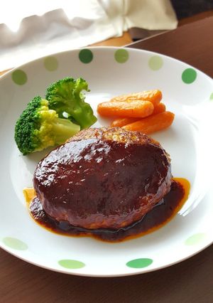 赤ワインで作るハンバーグソース-レシピのメイン写真