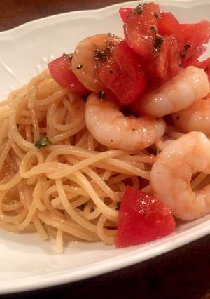 最後の夏に！贅沢に海老トマトの冷製パスタ-レシピのメイン写真