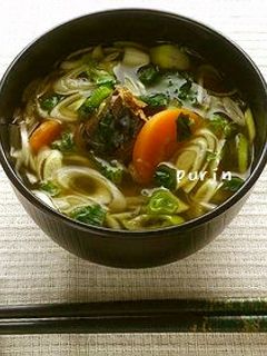 サバ味噌煮缶で具だくさん味噌汁-レシピのメイン写真