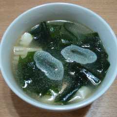 รูปของ 超簡単☆ニンニクわかめスープ
