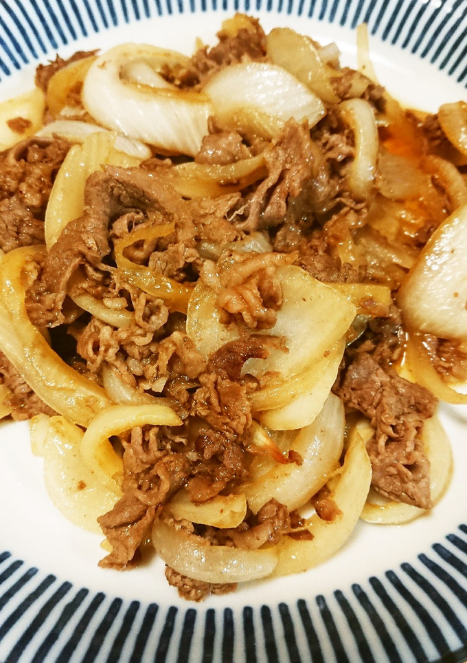 牛肉と玉ねぎのオイスターソース炒め-レシピのメイン写真
