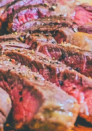 56℃ 極上肉を格上げ！牧草牛のステーキ-レシピのメイン写真