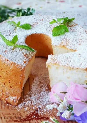 ～卵白大量消費に～♥淡雪シフォンケーキ♥-レシピのメイン写真