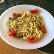 ベーコンとジャガイモのジェノベーゼパスタ