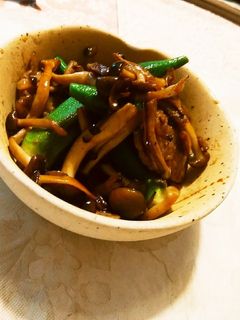 オクラとしめじと牛肉オイスターソース炒め-レシピのメイン写真