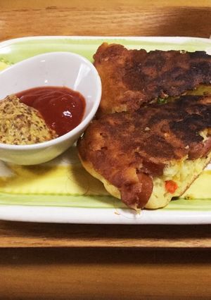 栄養ボリューム満点！具入りホットケーキ-レシピのメイン写真