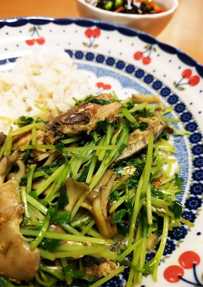 ダイエット!サバの水煮缶と豆苗と舞茸炒め-レシピのメイン写真
