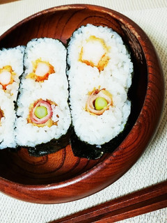 海老フライ!アスパラベーコン!おにぎらず-レシピのメイン写真