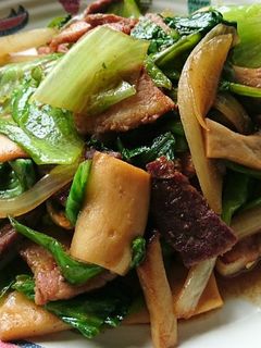牛肉とレタスのにんにく醤油炒め-レシピのメイン写真