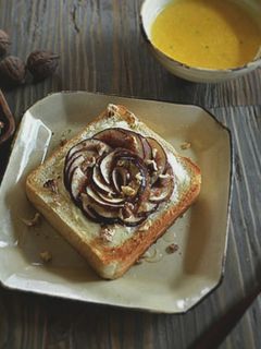 *無花果とクリチのトースト*-レシピのメイン写真