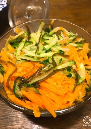 塩昆布でキュウリとニンジンの浅漬-レシピのメイン写真