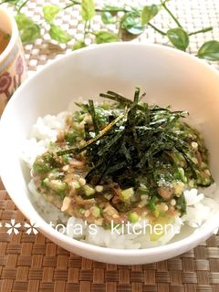 簡単☘️梅香るおくら丼-レシピのメイン写真