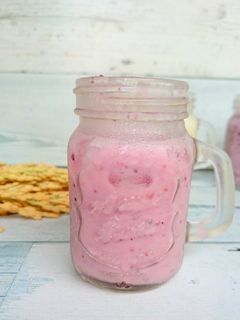 W乳酸菌☆甘酒ヨーグルトベリーシェイク-レシピのメイン写真