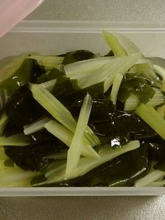 作り置き☆セロリとわかめの酢の物-レシピのメイン写真