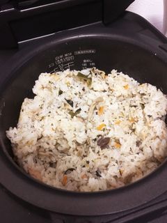 簡単 鯖缶で炊き込みご飯-レシピのメイン写真
