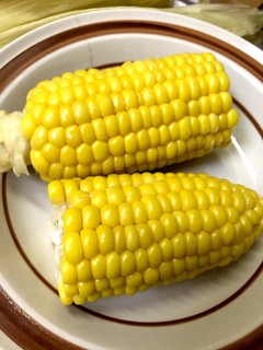 フライパン1つで皮のままゆでとうもろこし-レシピのメイン写真