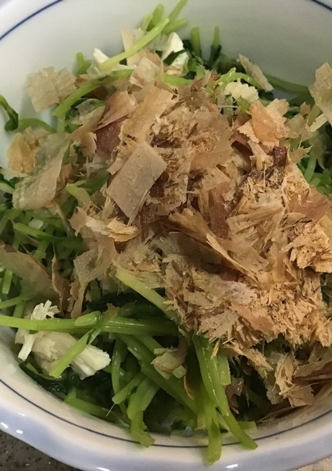 豆苗とササミの梅おかか和え-レシピのメイン写真