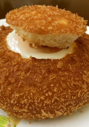 市販のカレーパンがひと手間で豪華に大変身-レシピのメイン写真