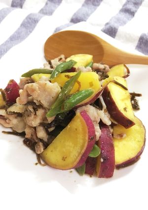 レンジで簡単さつまいもと豚肉の塩昆布蒸し-レシピのメイン写真
