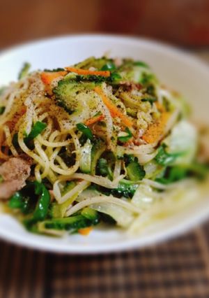 ゴーヤ入り野菜たっぷり塩焼きそば-レシピのメイン写真