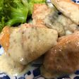 子供も大好き!鮭の胡麻マヨソース和え
