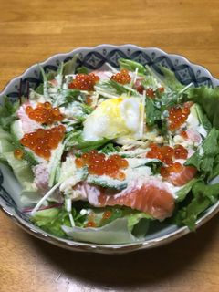 サーモンとアボカドのシーザーサラダ-レシピのメイン写真