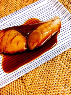 黒酢で煮魚!ブリの煮付け-レシピのメイン写真