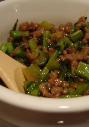 大根の葉とひき肉でごはんもりもり食べれる-レシピのメイン写真