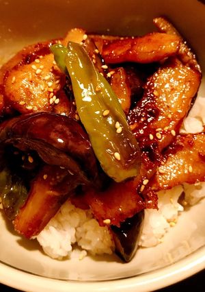 甘辛豚トロにんにく丼-レシピのメイン写真