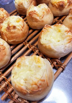 たっぷりチーズパン-レシピのメイン写真