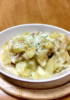 大人の給食☆鶏肉とじゃがいものチーズ焼き-レシピのメイン写真