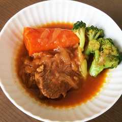 รูปของ トンカツ用豚肉で、トマトソース煮込み☆