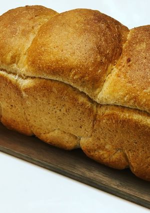 我が家の全粒粉食パン-レシピのメイン写真