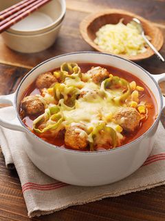 野菜ジュースで♪肉団子のトマトチーズ鍋-レシピのメイン写真