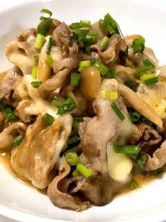 豚肉としめじのねぎポンチーズ炒め-レシピのメイン写真