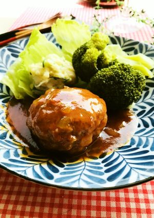 柳川さん家のトマトソース煮込みハンバーグ-レシピのメイン写真