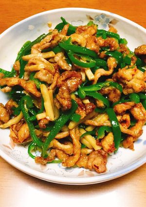 青椒肉絲(ピーマン安いときに)-レシピのメイン写真