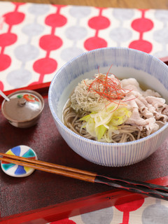 簡単レンジかつおだし☆豚肉のねぎそば-レシピのメイン写真
