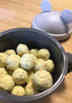 離乳食のおやつに！モロヘイヤボーロ-レシピのメイン写真